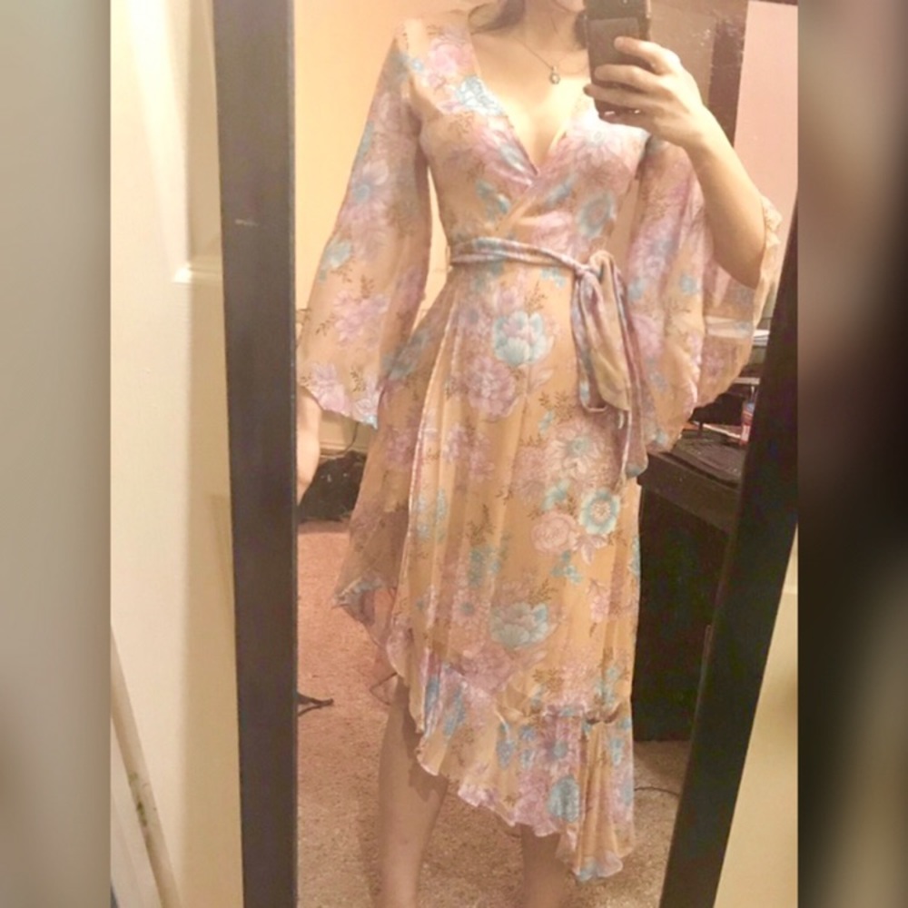 Vintage-Antique peachy flower dress